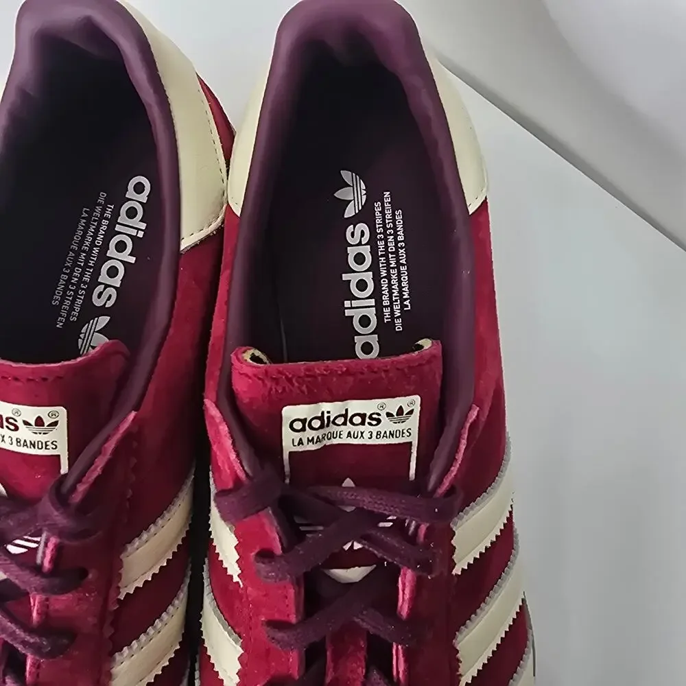 ADIDAS ORIGINALS BERMUDA COLLEGIATE BURGUNDY SNEAKERS, SIZE 10
